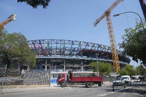 每体：巴萨提前通知欧足联，希望在诺坎普踢欧冠