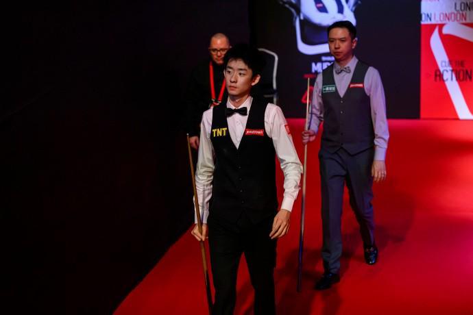 开云APP-斯诺克大师赛：吴宜泽6-0横扫肖国栋，罗伯逊5-6憾负囧哥