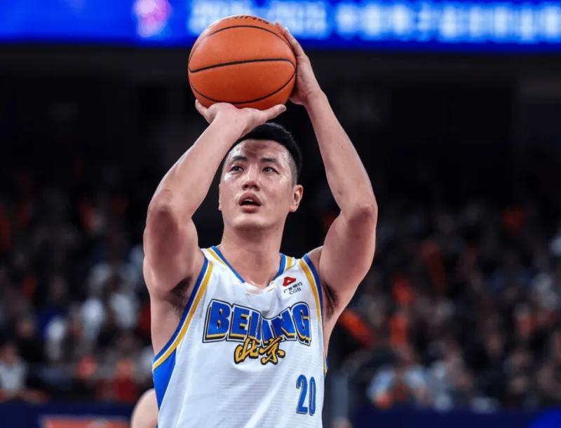 开云APP-输上海发布会！许利民赞翟晓川，回应伤情情况，贝利强调阵容不整